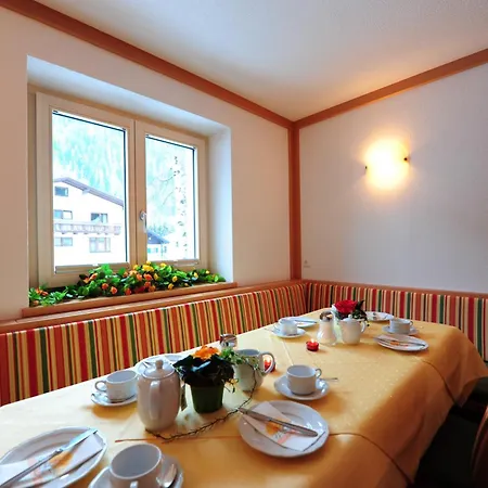 Haus Enzian St. Anton am Arlberg
